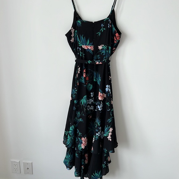 BANANA REPUBLIC Tiered Midi Dress - Picture 6 of 8